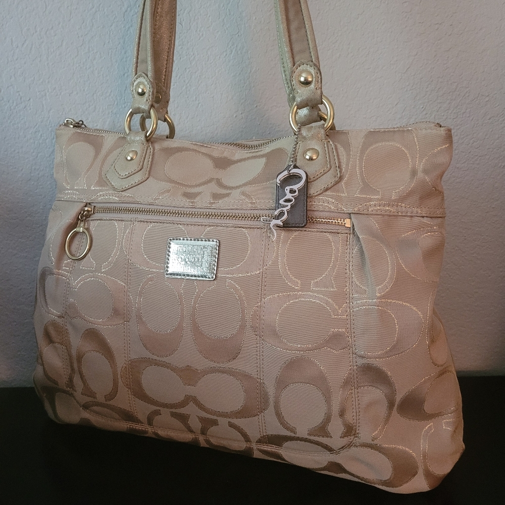 Coach Poppy Lurex Glam Signature Shoulder bag/Tote - Picture 2 of 16